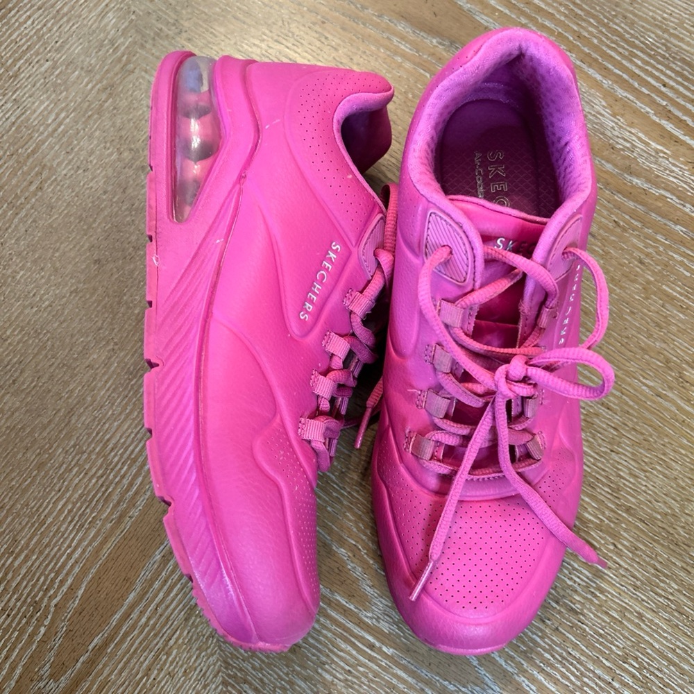 Women's Skechers Street Uno Neon Nights Sneaker 155402-HTPK Hot Pink Sz 9
